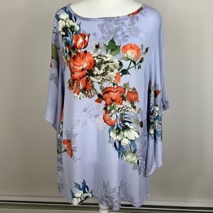 COPY - Eesome lavender floral cut out sleeve top size medium